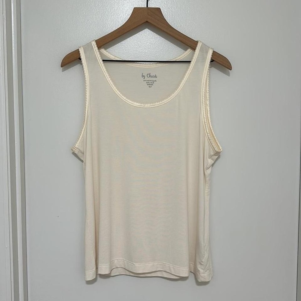 CHICO'S | Woman's Cream Sleeveless Scalloped Casual Scoop Tank Top Shirt, Size 2